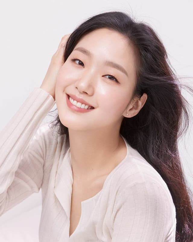 김고은