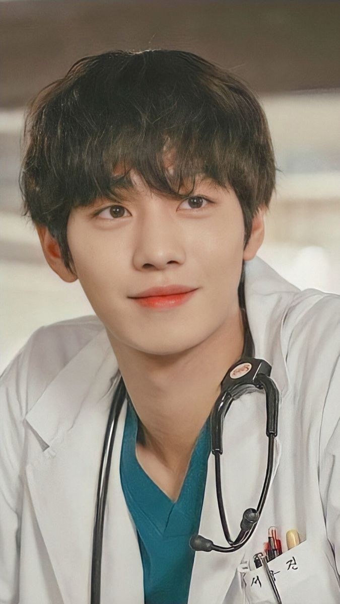 Ahn Hyo-seop (안효섭)