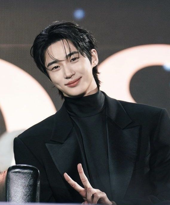 Byeon Woo-seok (변우석)