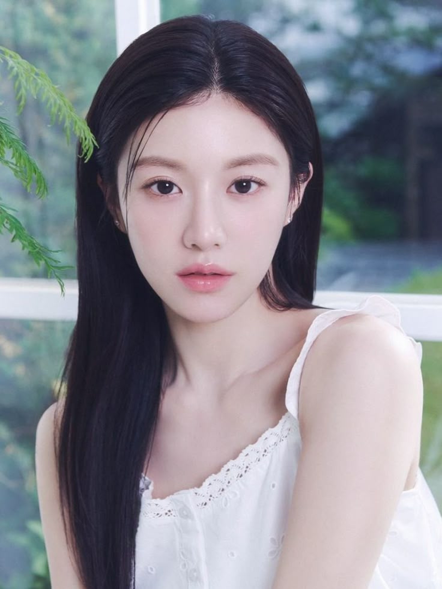 고윤정 (Go Yoon-jung)