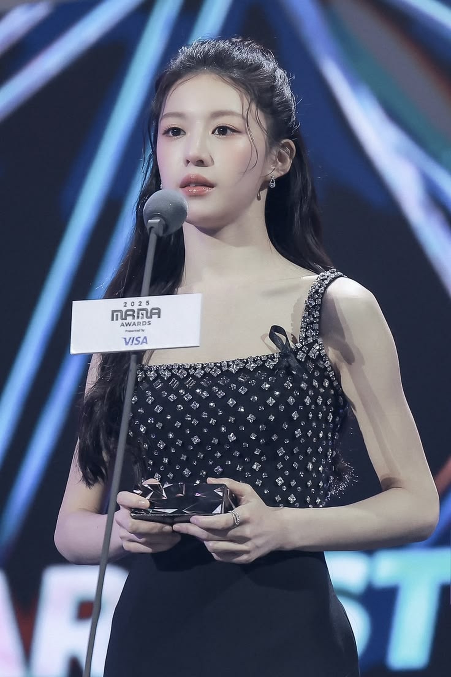 고윤정 (Go Yoon-jung)