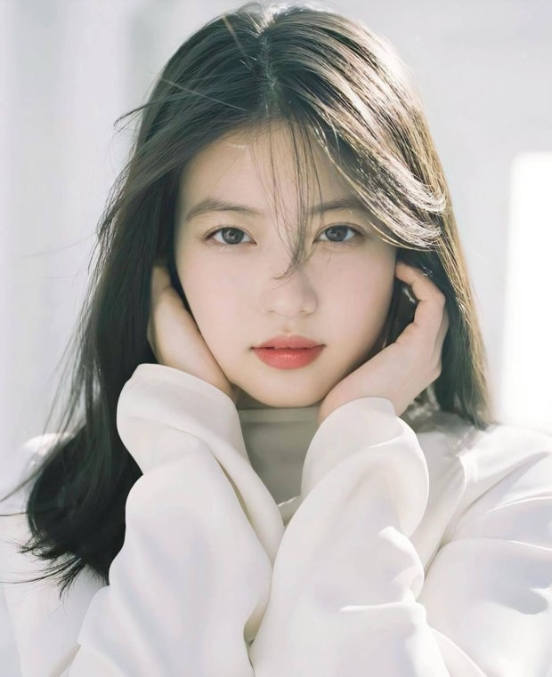 Mio Imada (이마다 미오, 今田美桜)