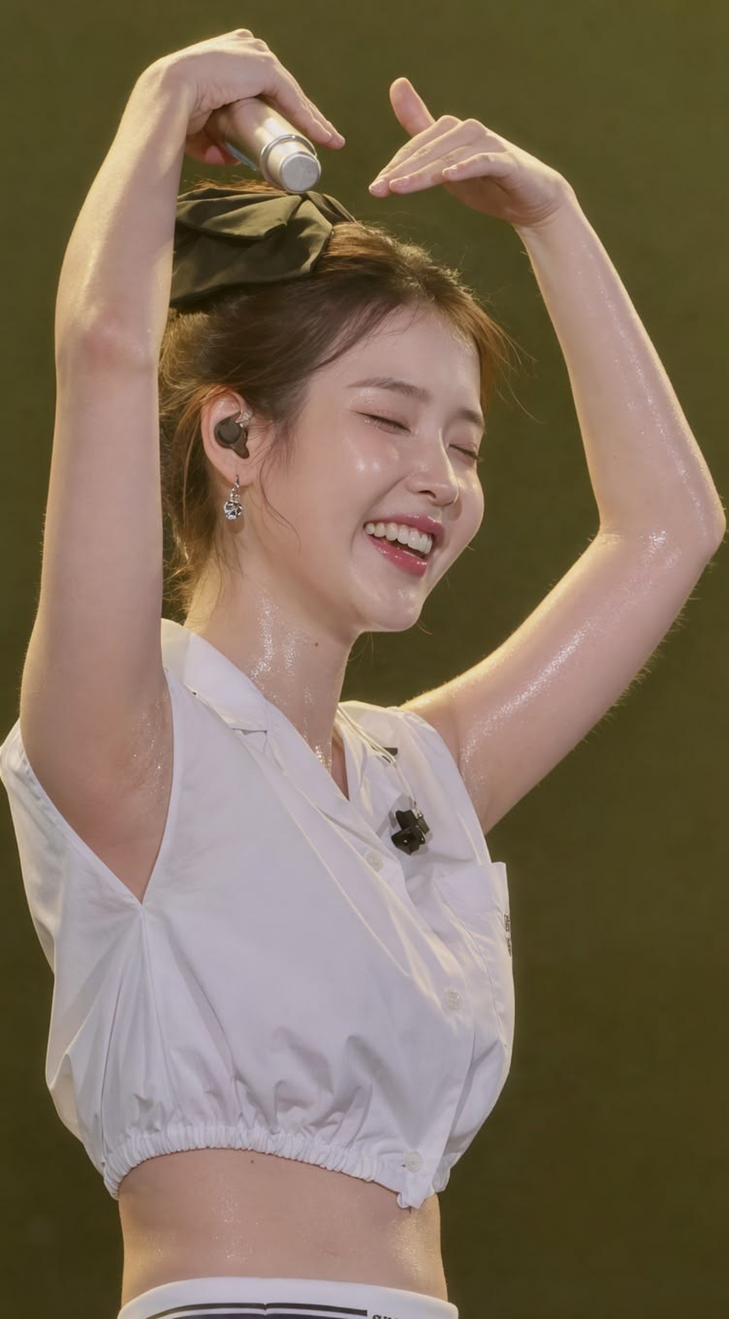 아이유 (IU)