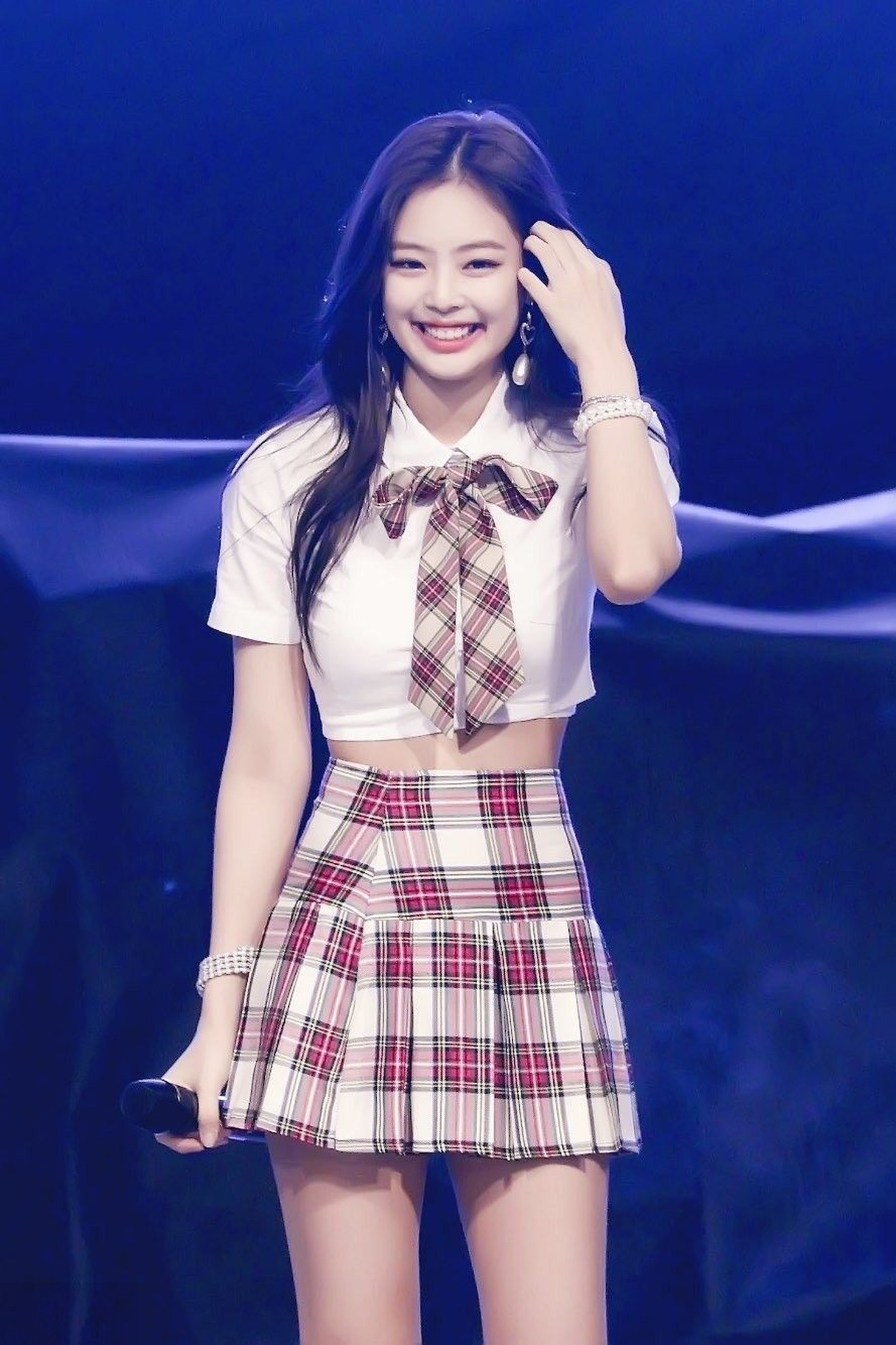 Jennie (김제니)