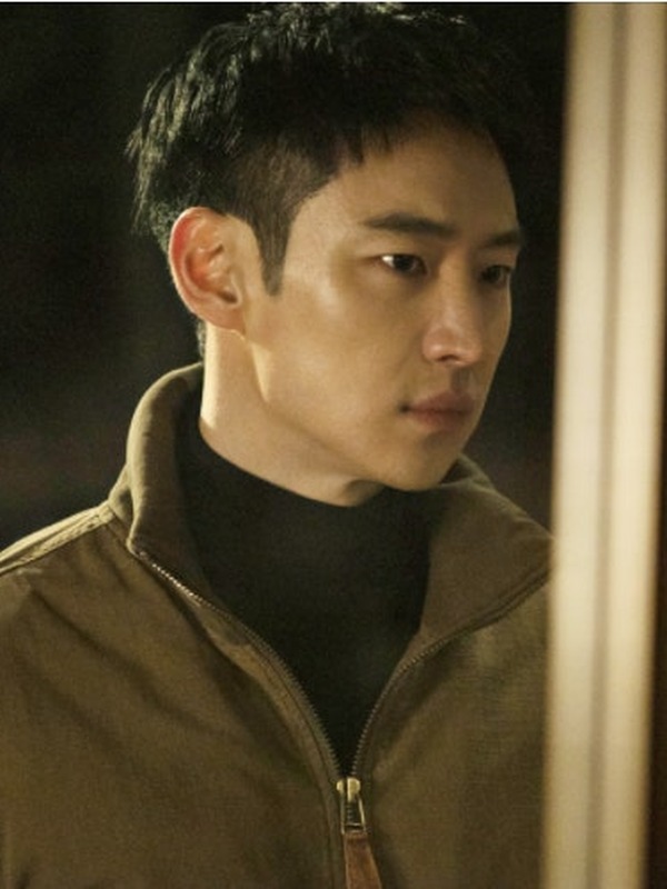 Lee Je-hoon (이제훈)