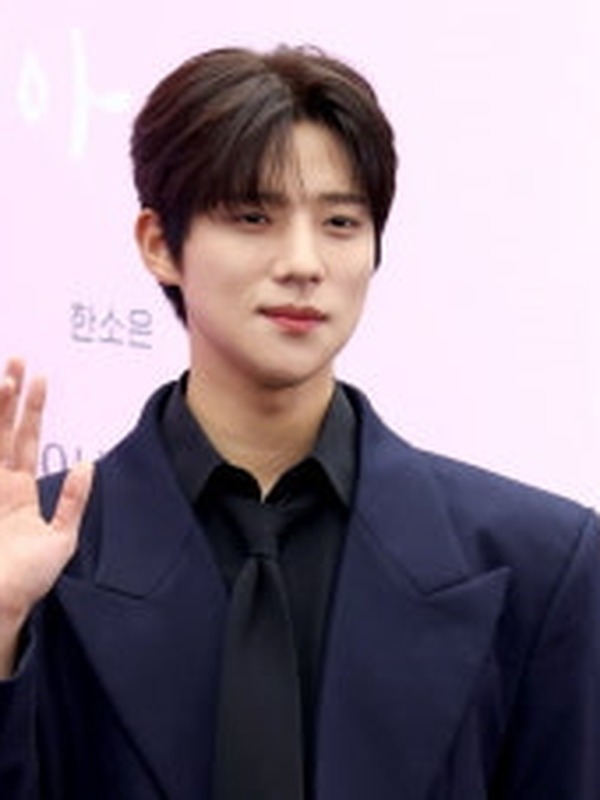 Moon Sang-min (문상민)