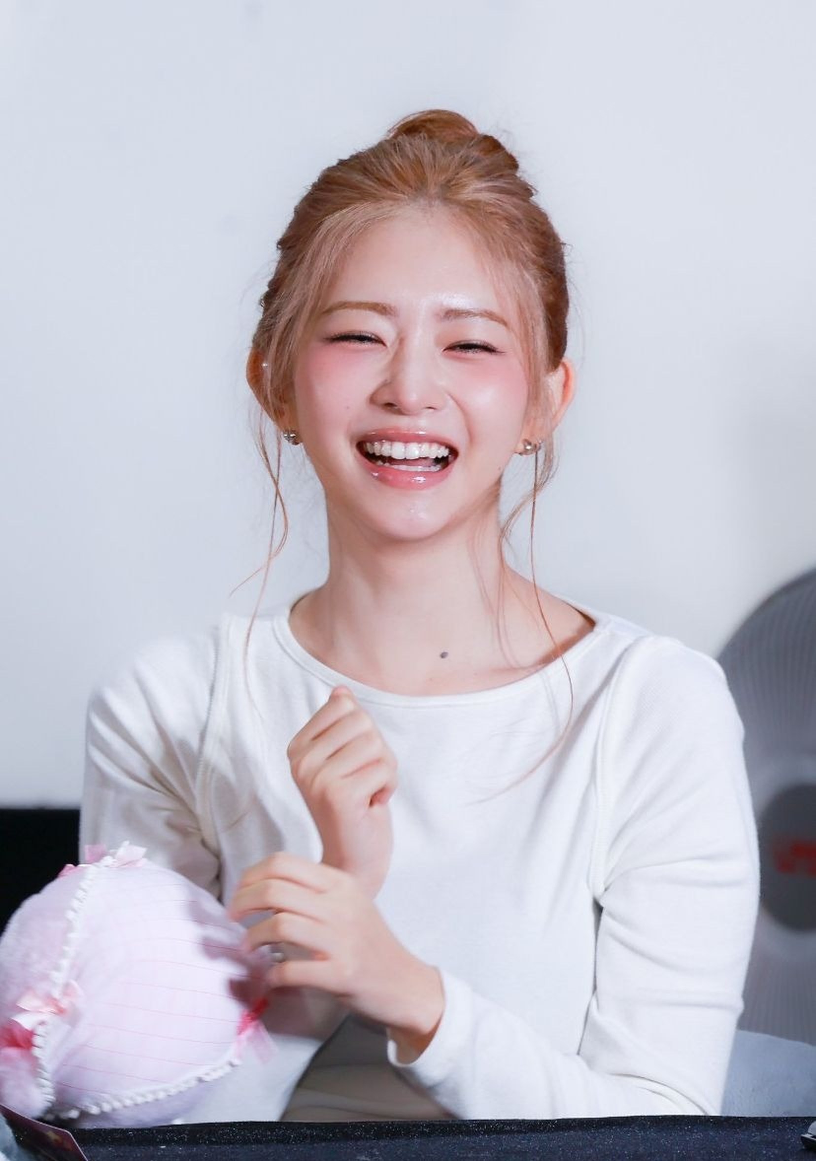 레이 (REI)